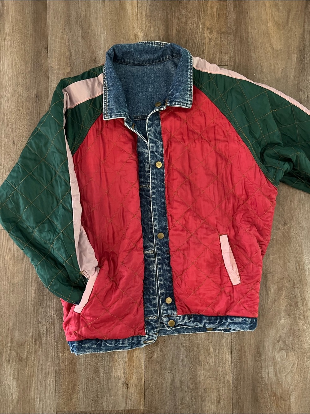 Vintage Two-Tone Reversible Denim Jacket with Green Sleeves and Pink Lining - Picture 5 of 6